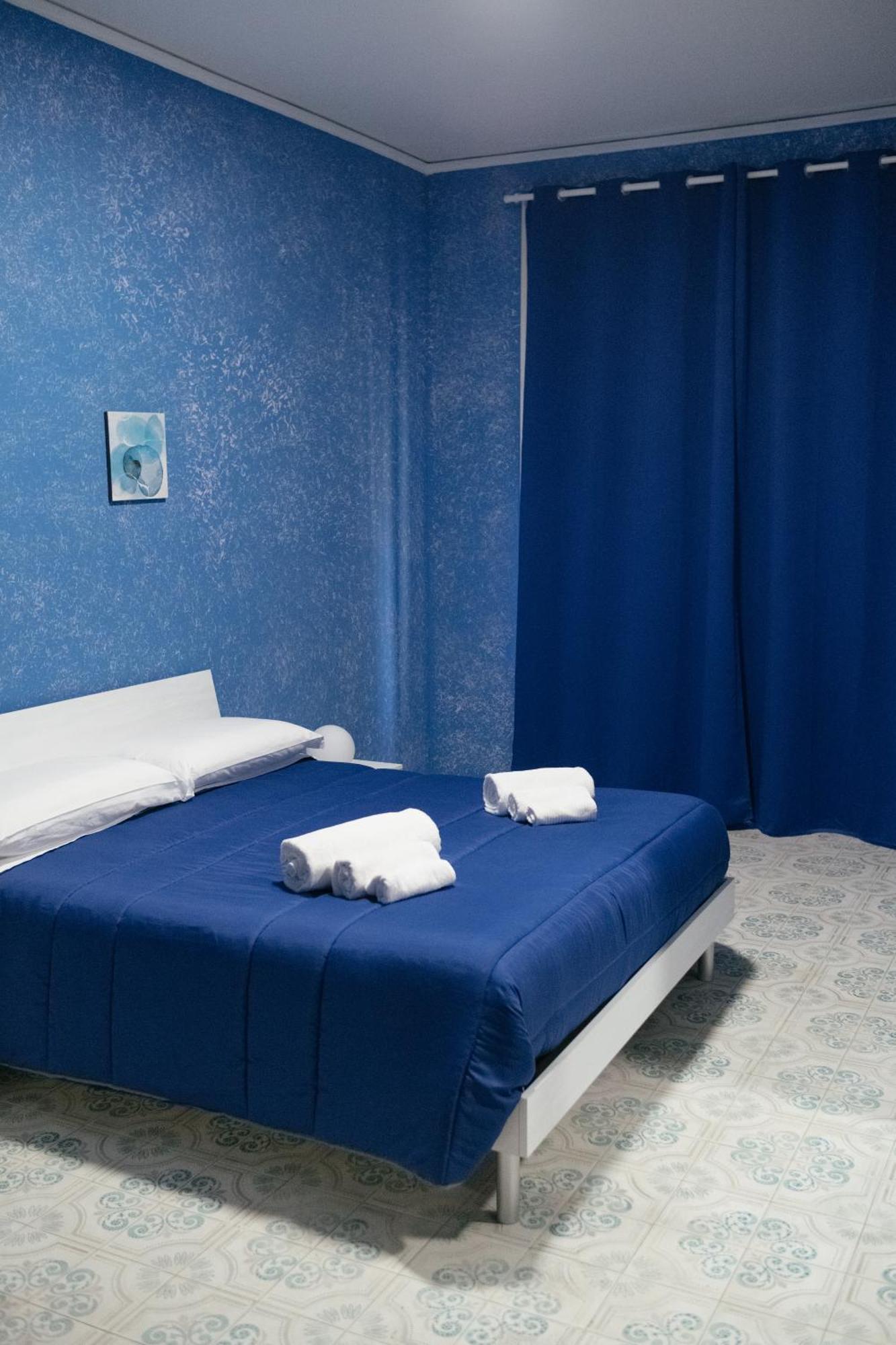 Domus Aurea Relax Room Salerno Exterior photo